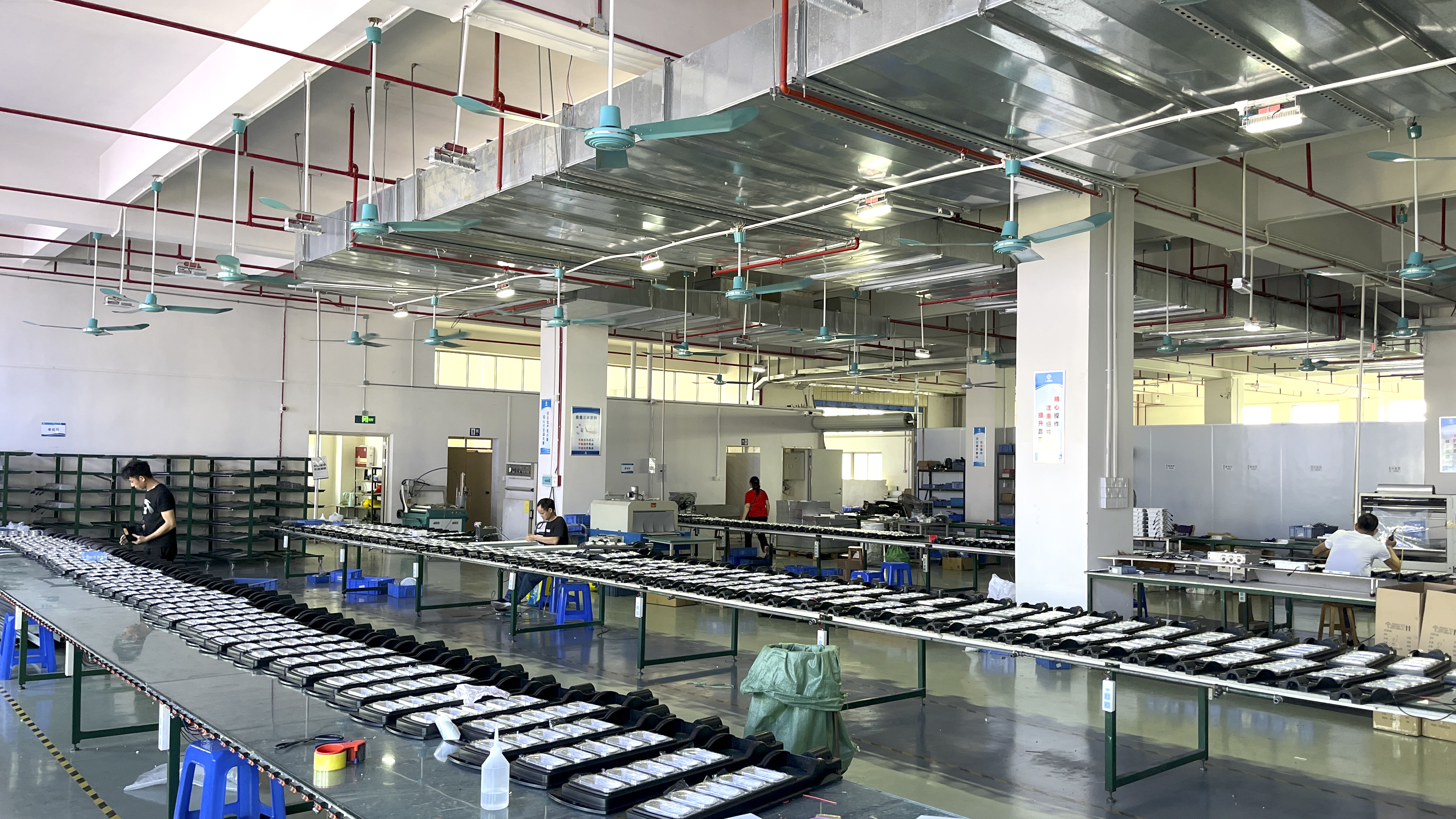 太陽能一體化路燈-變形金剛(圖4) 太陽能一體化路燈-變形金剛(圖4)